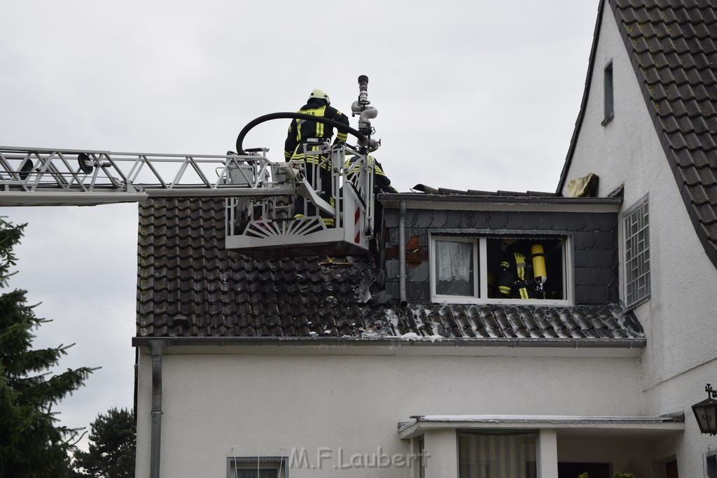 Feuer 2 Koeln Brueck Am Schildschen P48.JPG - Miklos Laubert